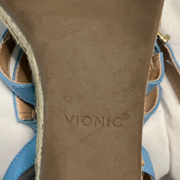 Vionic Sabina Strappy Sandals - 3 1/2" Heel - Light Blue - Size 10 - EUC - Picture 7 of 9